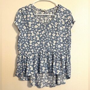 Sim and Sam V Neck Floral Blouse Medium